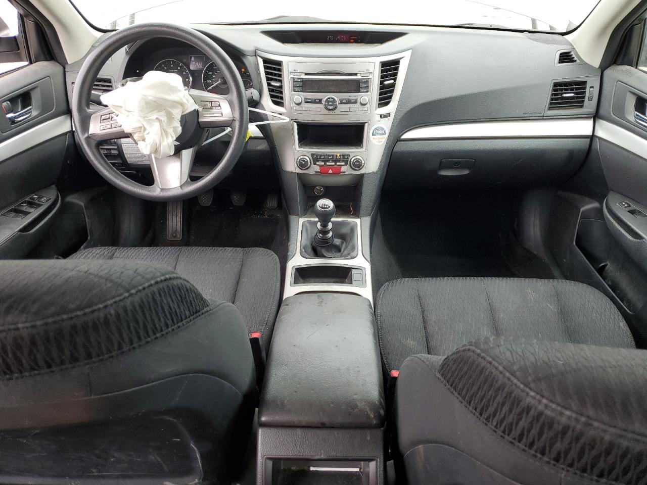 2011 Subaru Outback - Image 8