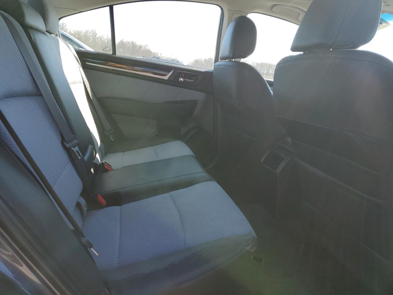 2017 Subaru Legacy - Image 10