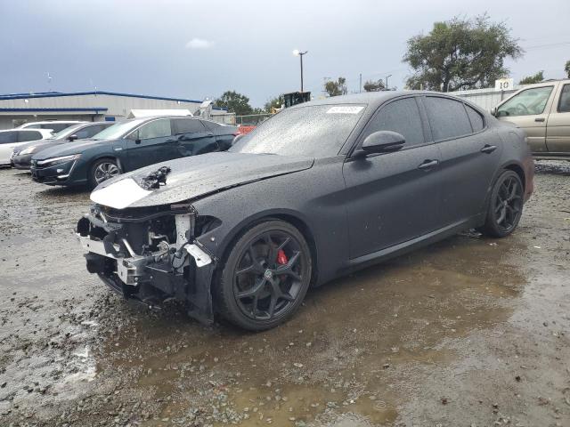 2019 Alfa Romeo Giulia 
