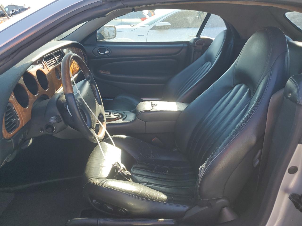 2000 Jaguar XKR - Image 7