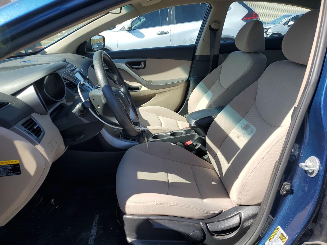 2014 Hyundai Elantra - Image 7