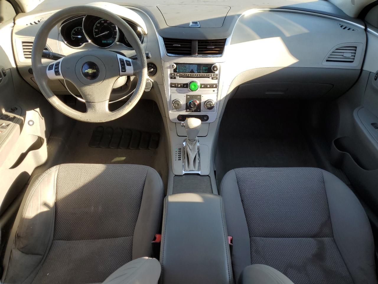 2010 Chevrolet Malibu - Image 8