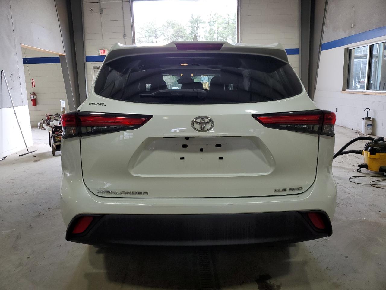 2021 Toyota Highlander - Image 6