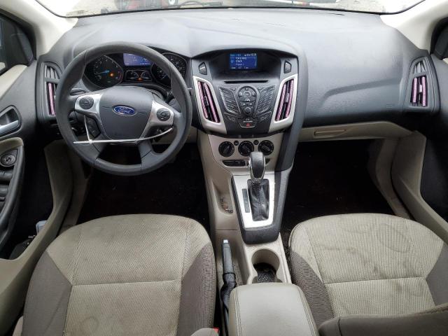 Sedans FORD FOCUS 2014 Biały