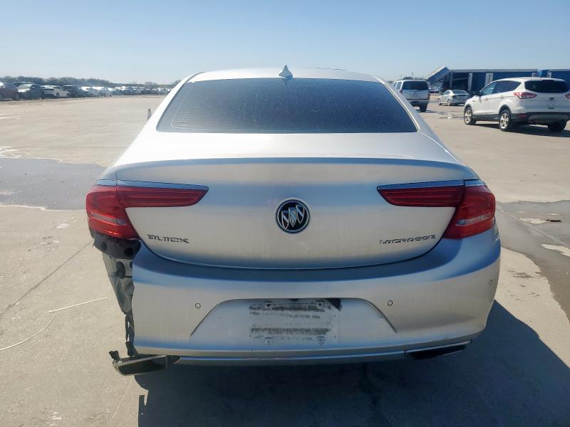  BUICK LACROSSE 2017 Srebrny