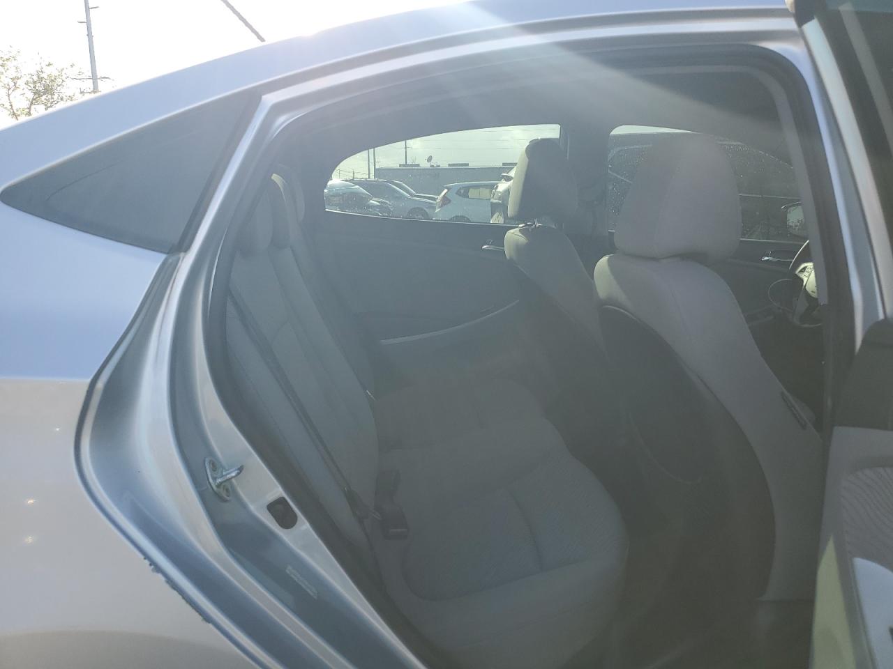 2013 Hyundai Accent - Image 10