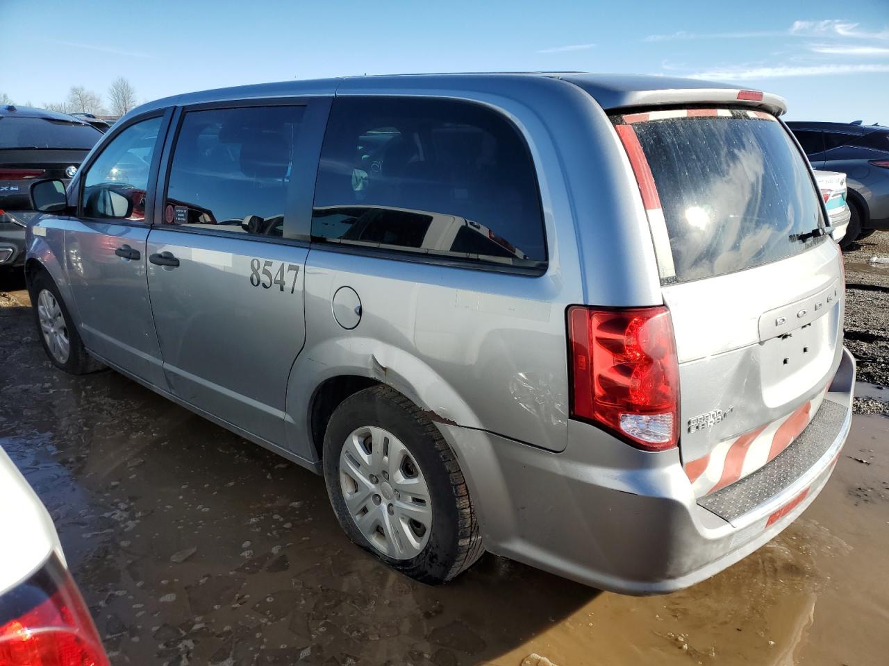 2019 Dodge Caravan - Image 2
