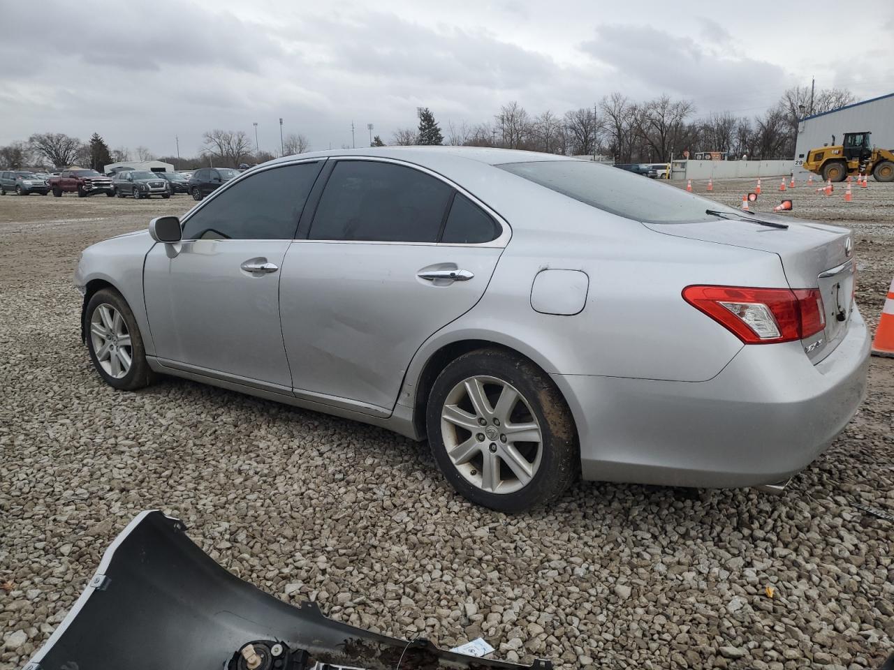 2009 Lexus ES - Image 2