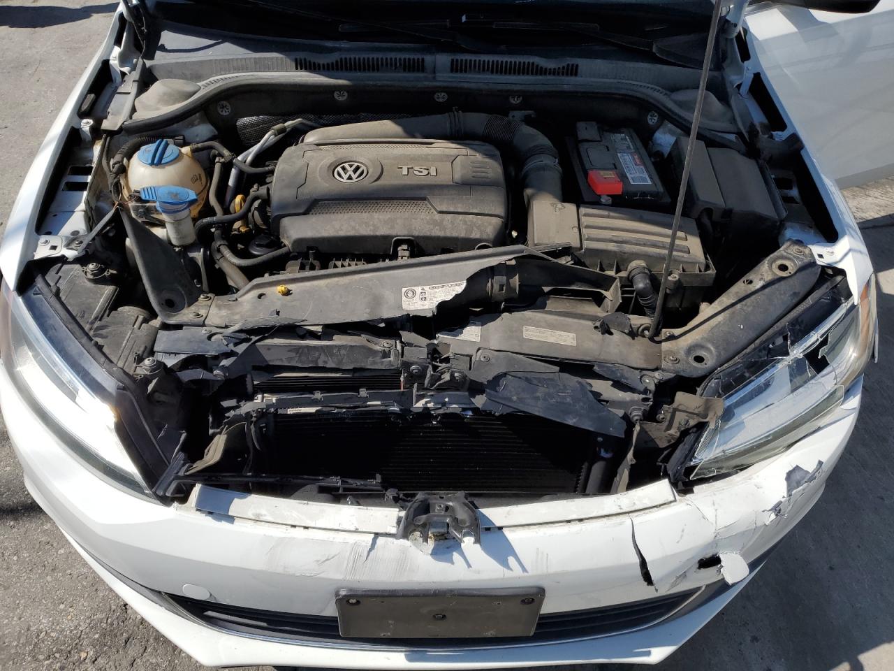 2014 Volkswagen Jetta - Image 11