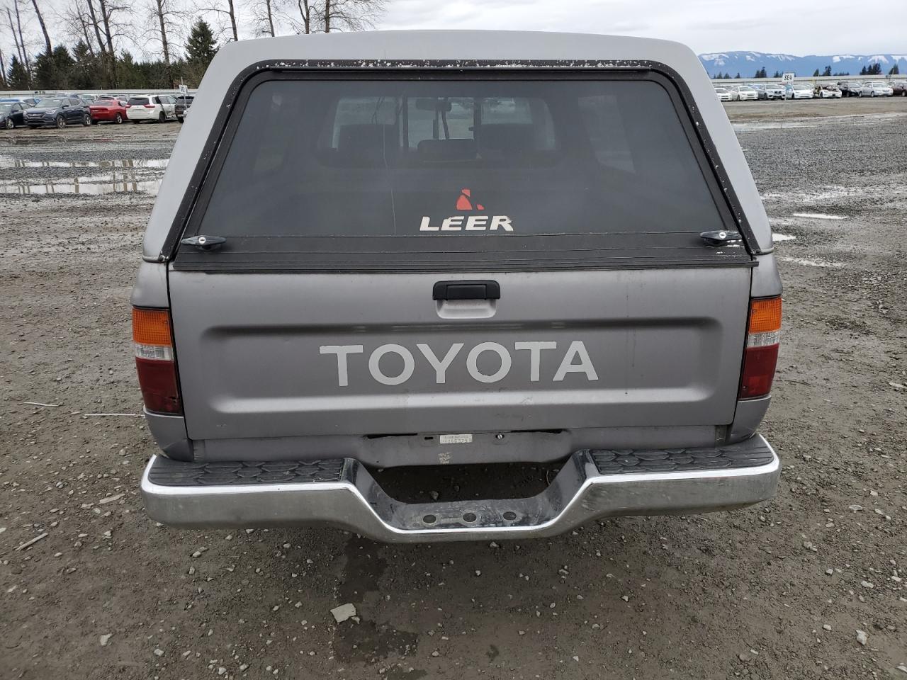 1994 Toyota Pickup - Image 6