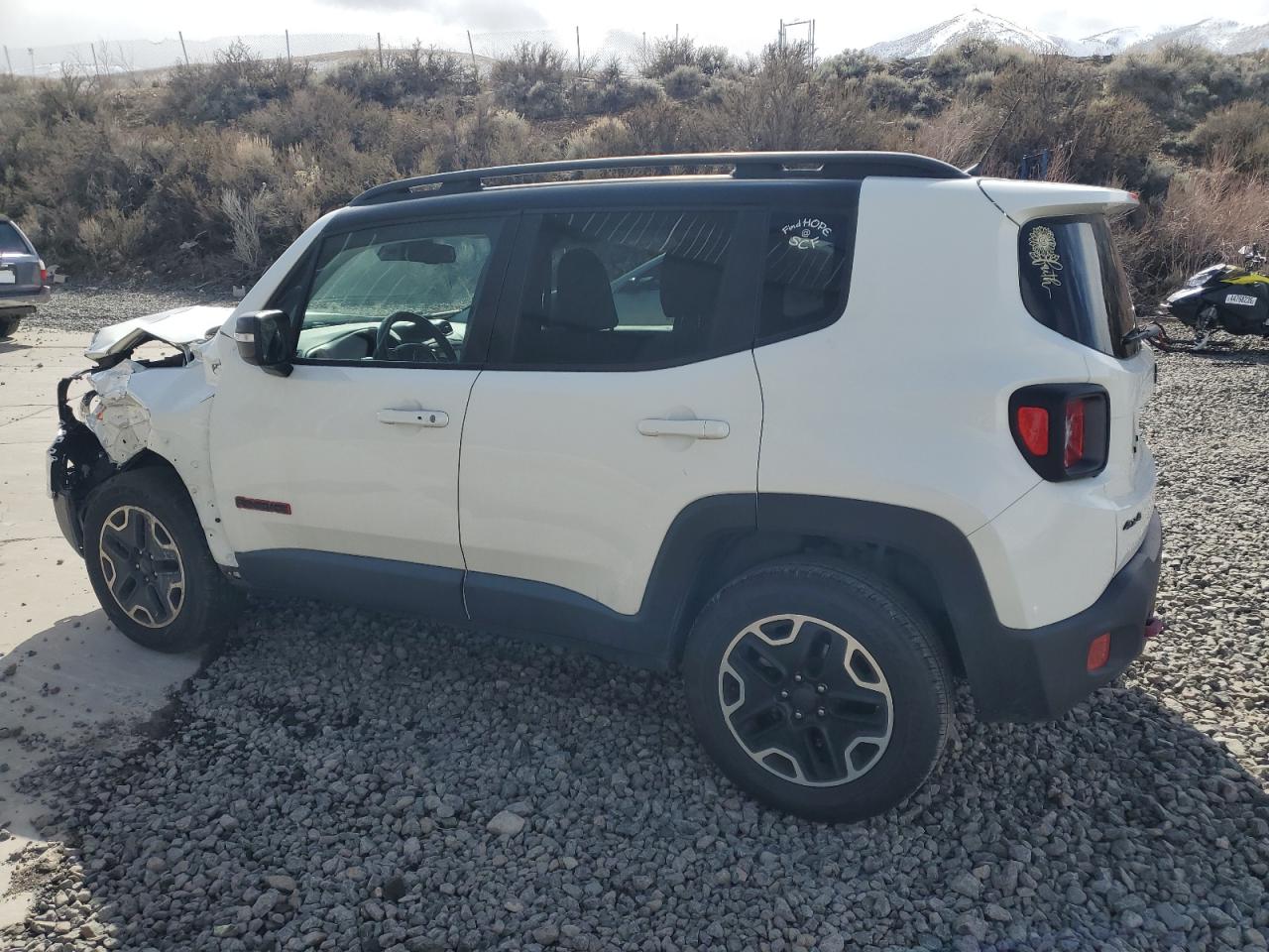 2016 Jeep Renegade - Image 2