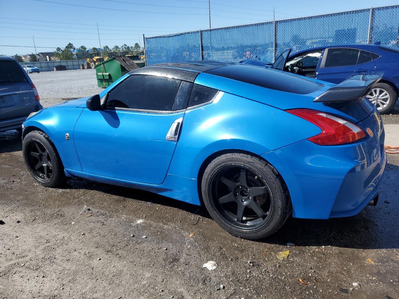 2011 Nissan 370Z - Image 2