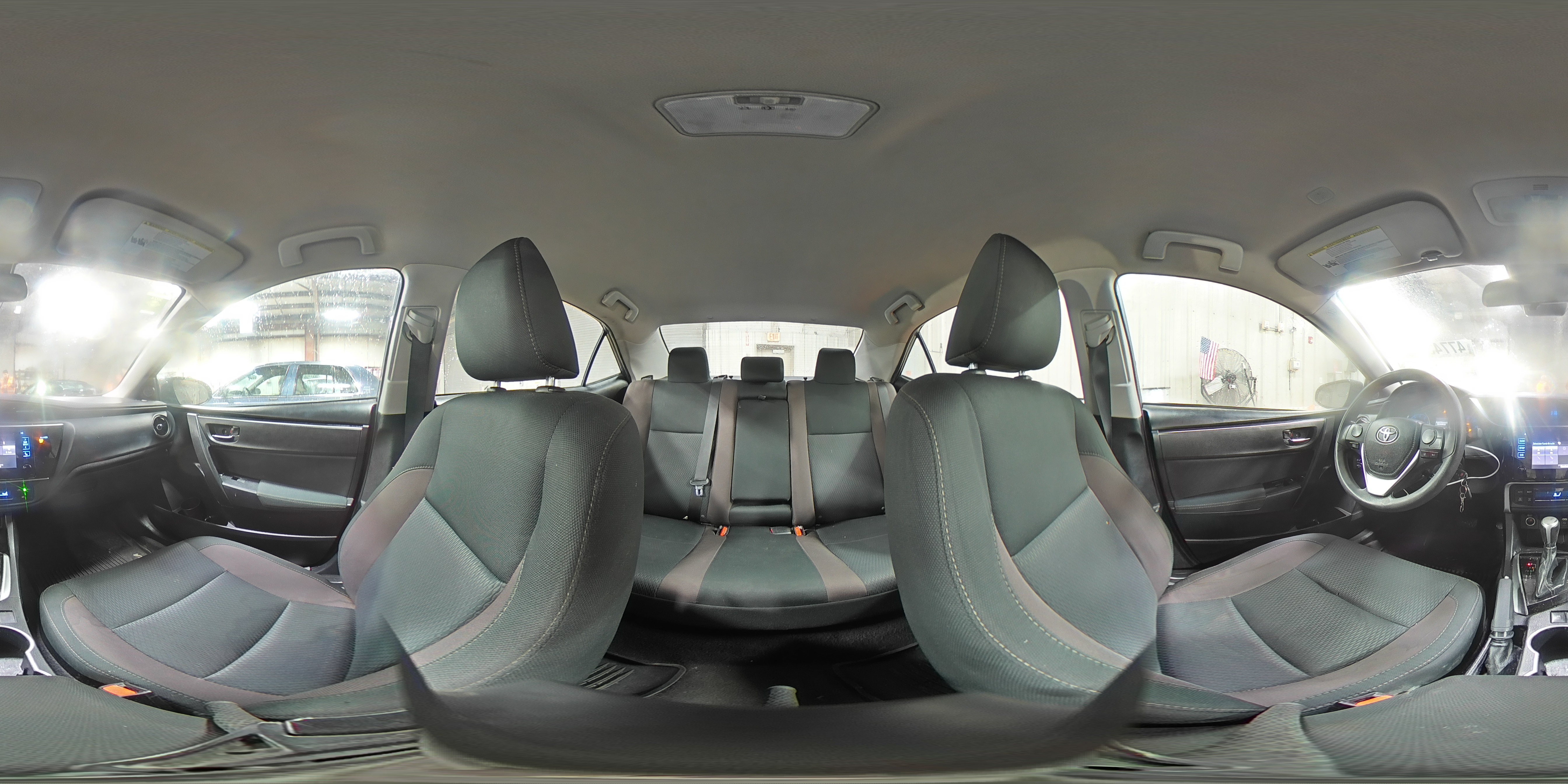 2018 Toyota Corolla - Image 14