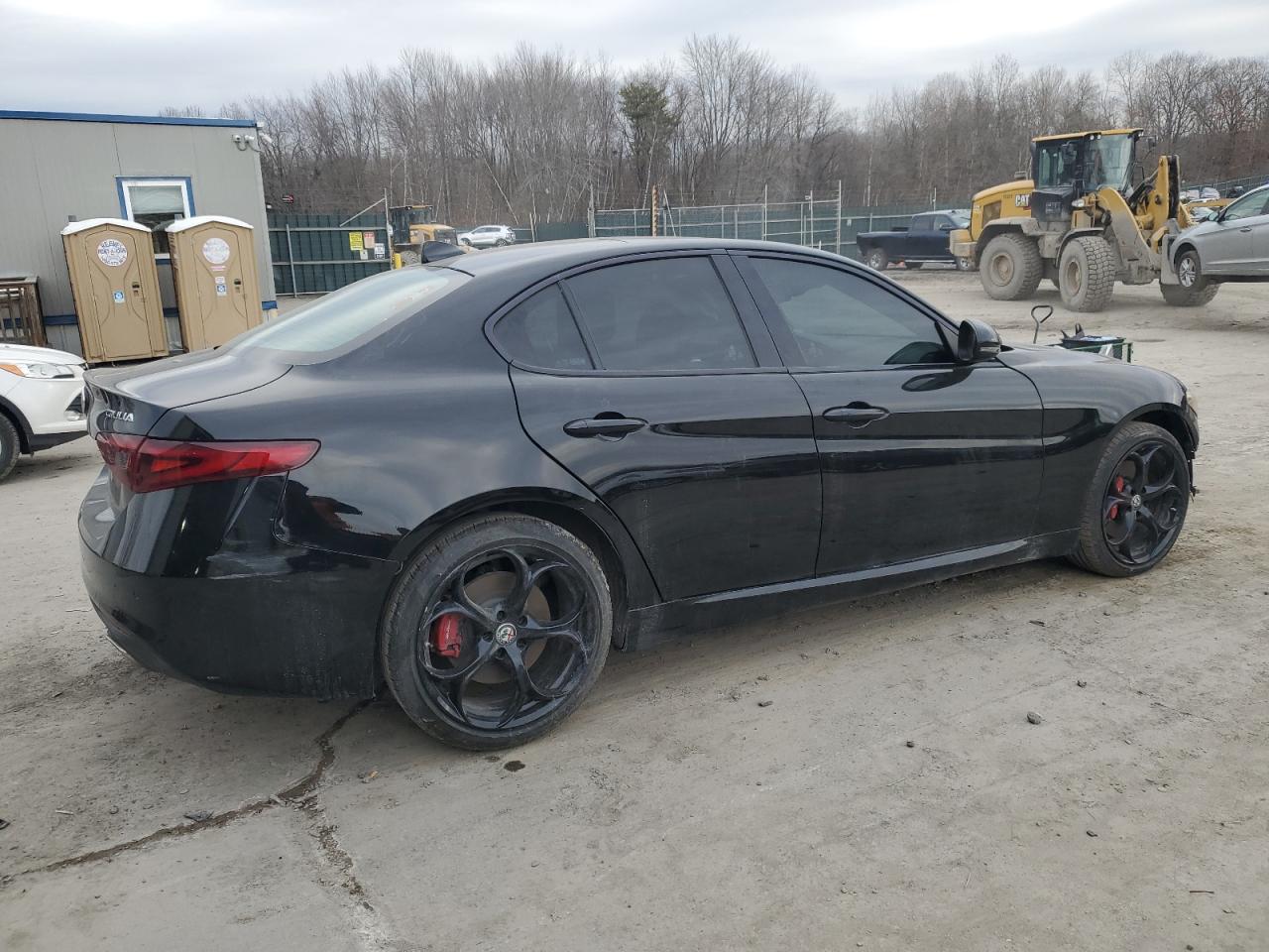 2018 Alfa Romeo Giulia - Image 3