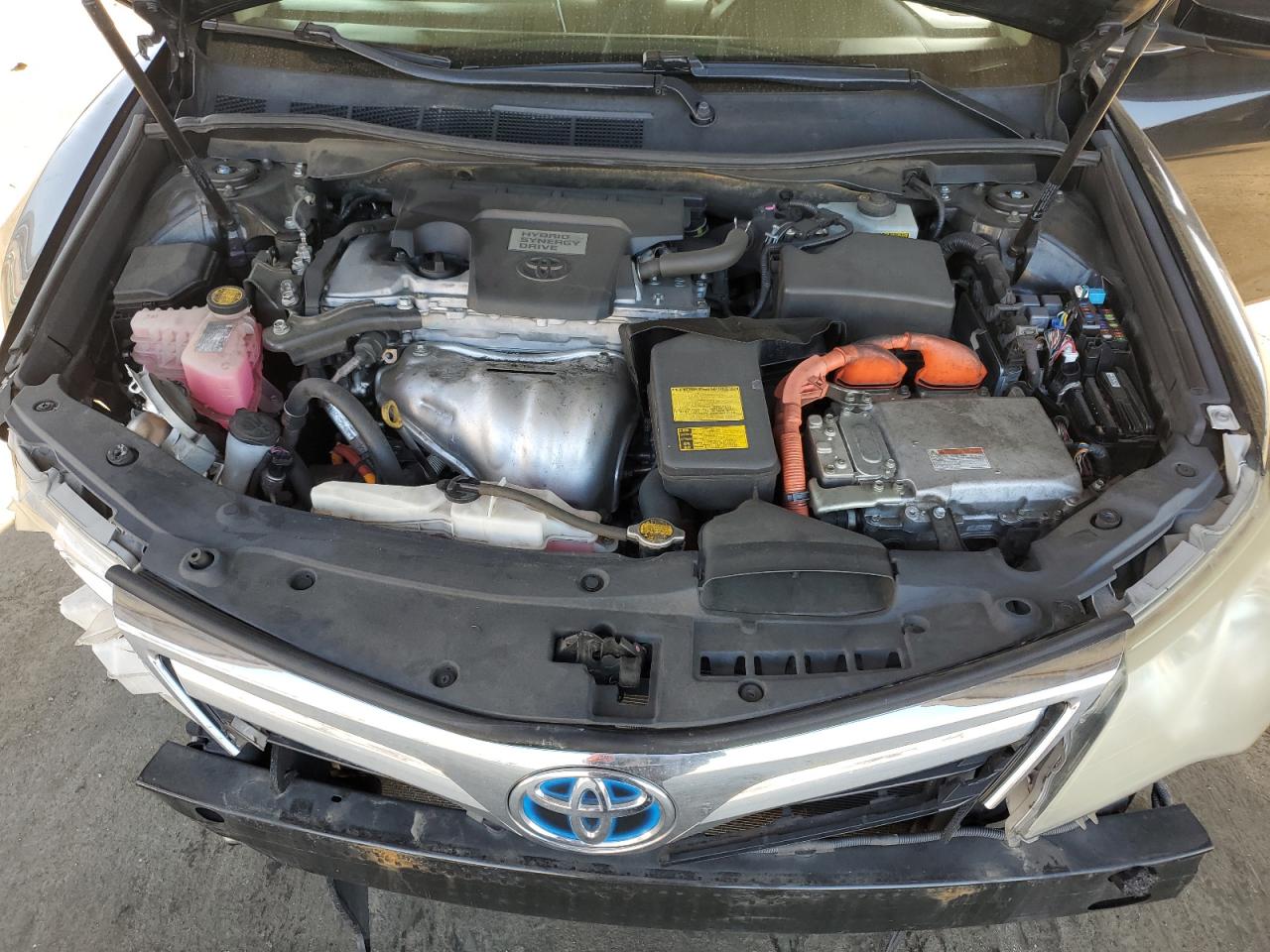 2014 Toyota Camry - Image 11