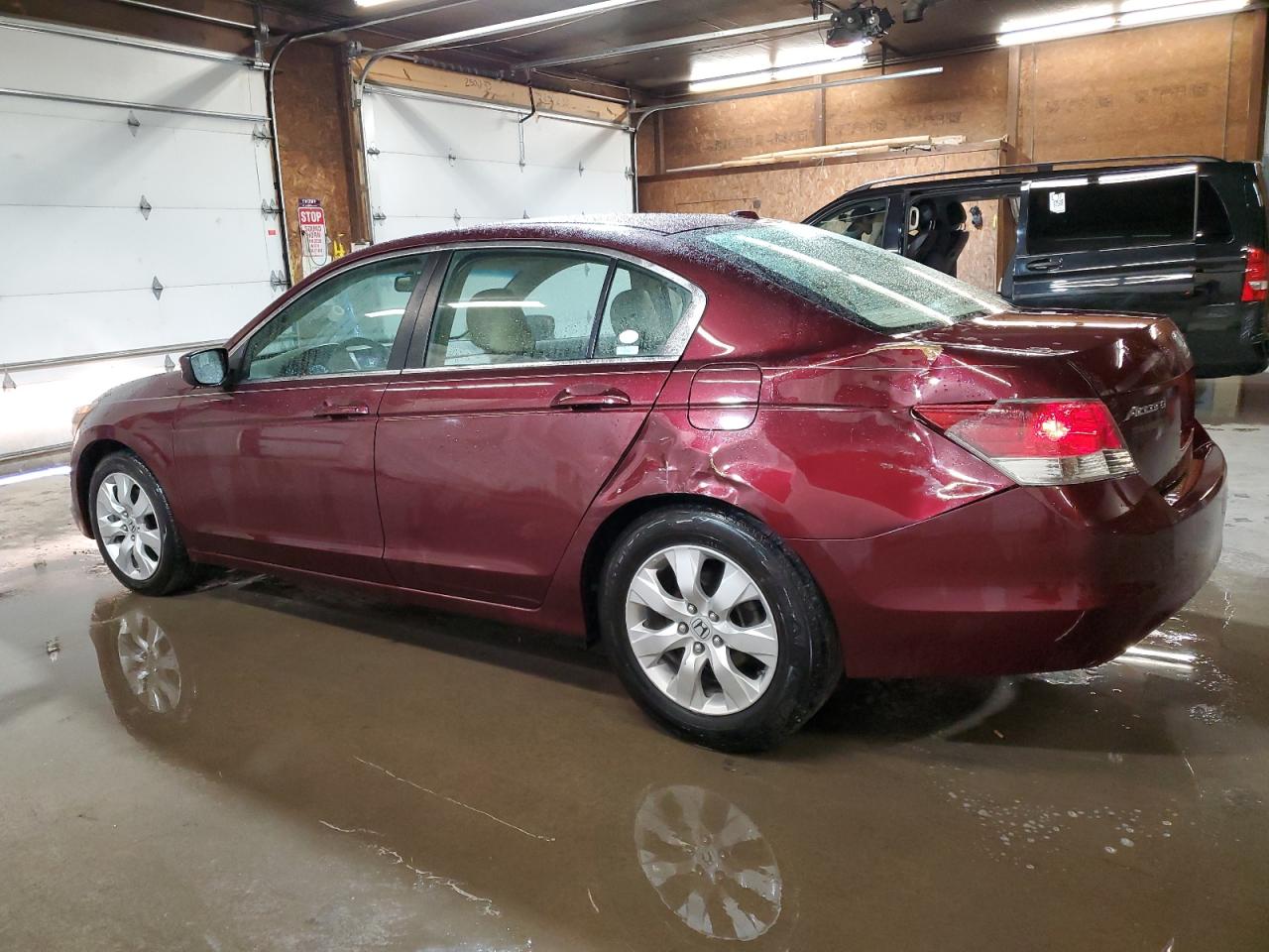 2009 Honda Accord - Image 2
