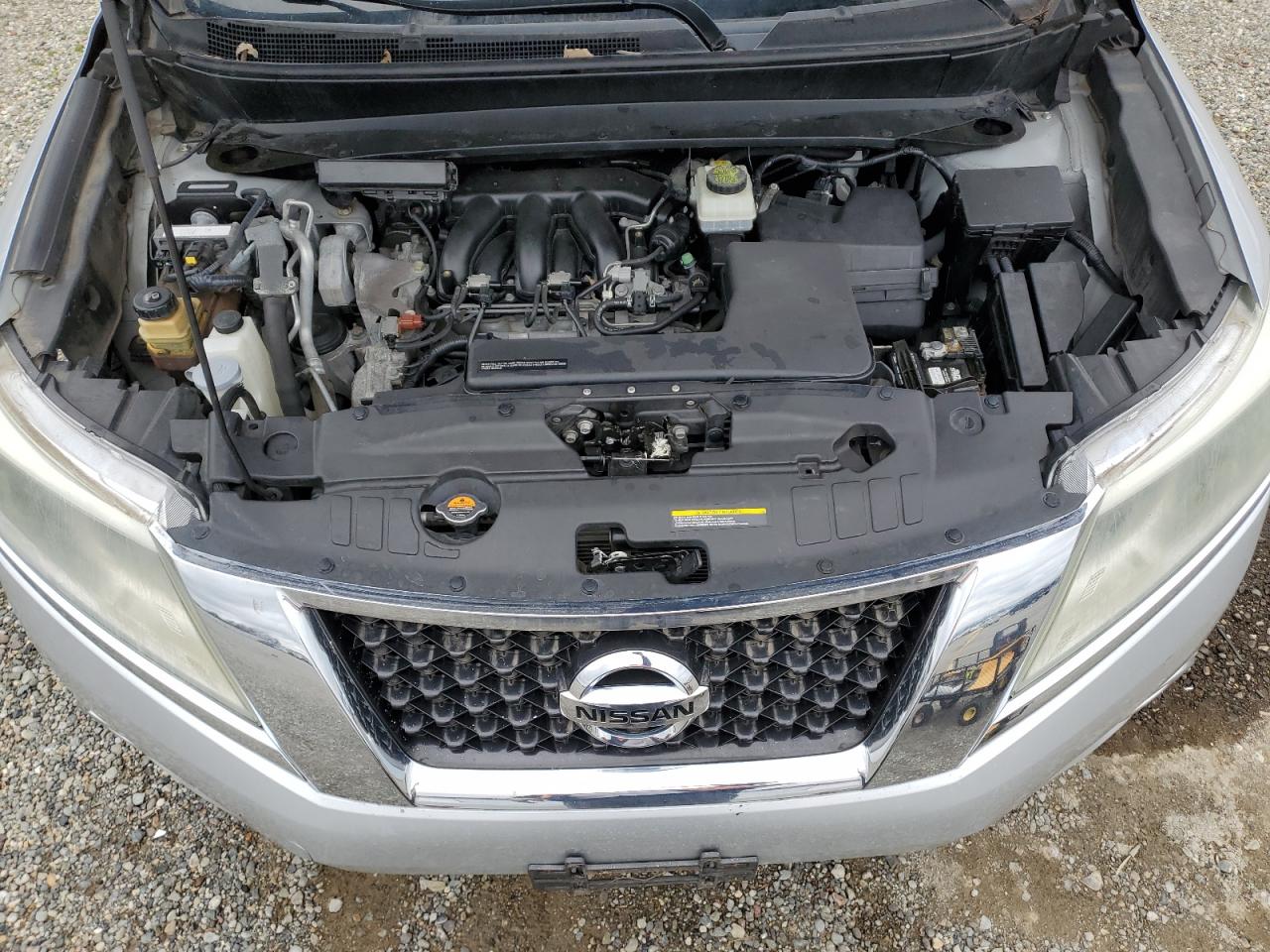 2014 Nissan Pathfinder - Image 12