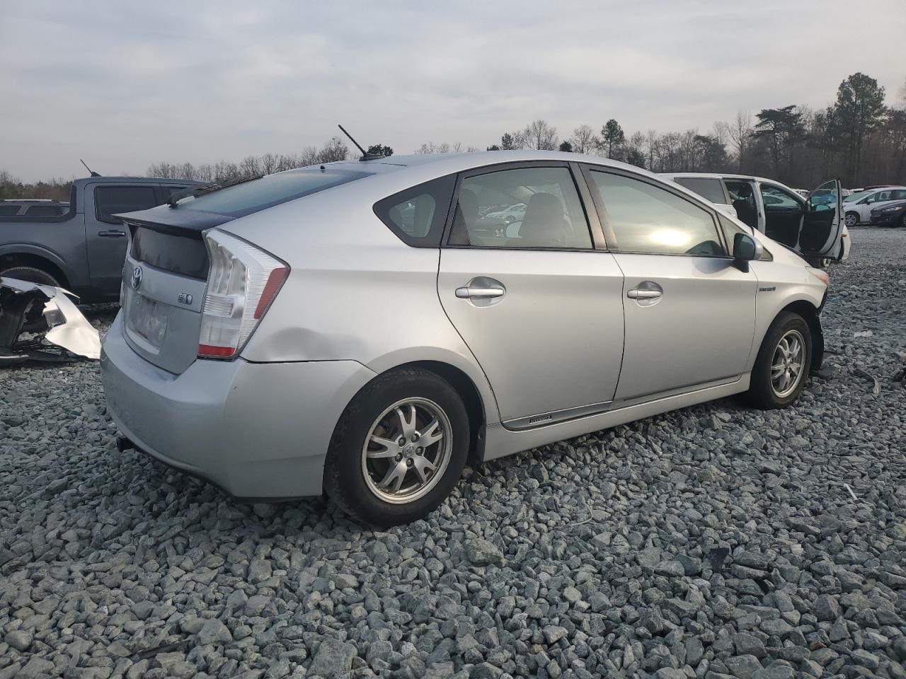 2011 Toyota Prius - Image 3