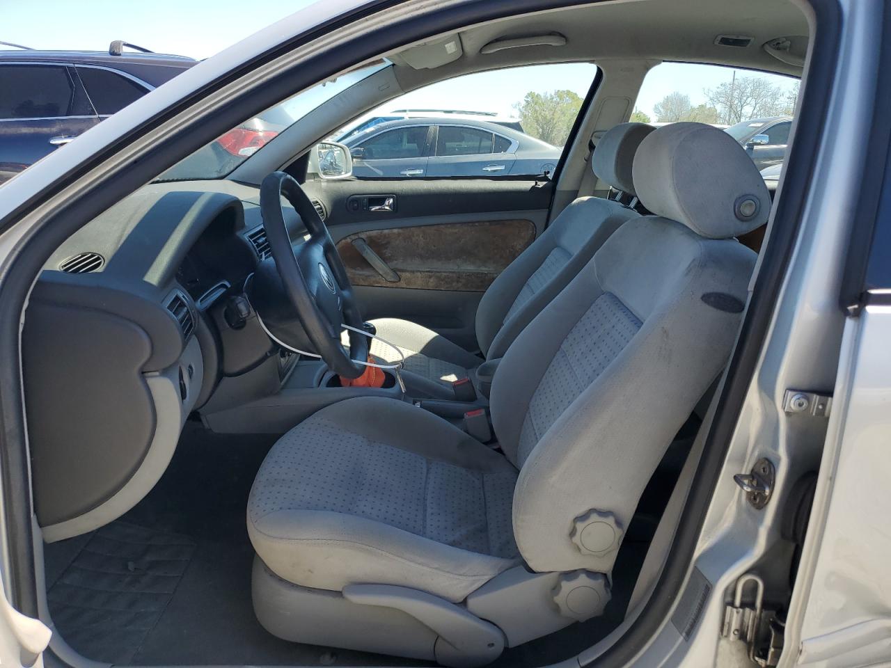 2001 Volkswagen Passat - Image 7