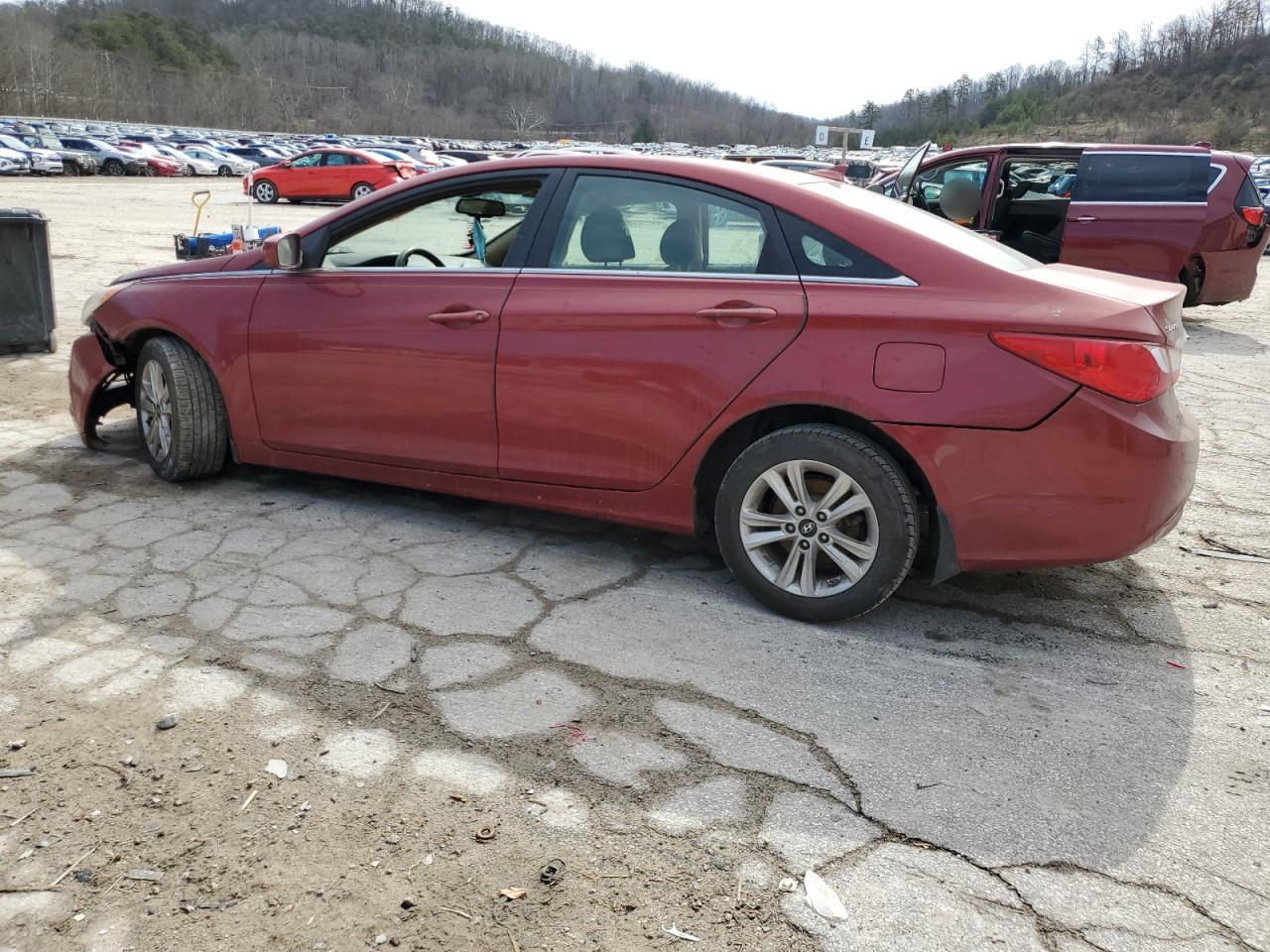 2012 Hyundai Sonata - Image 2