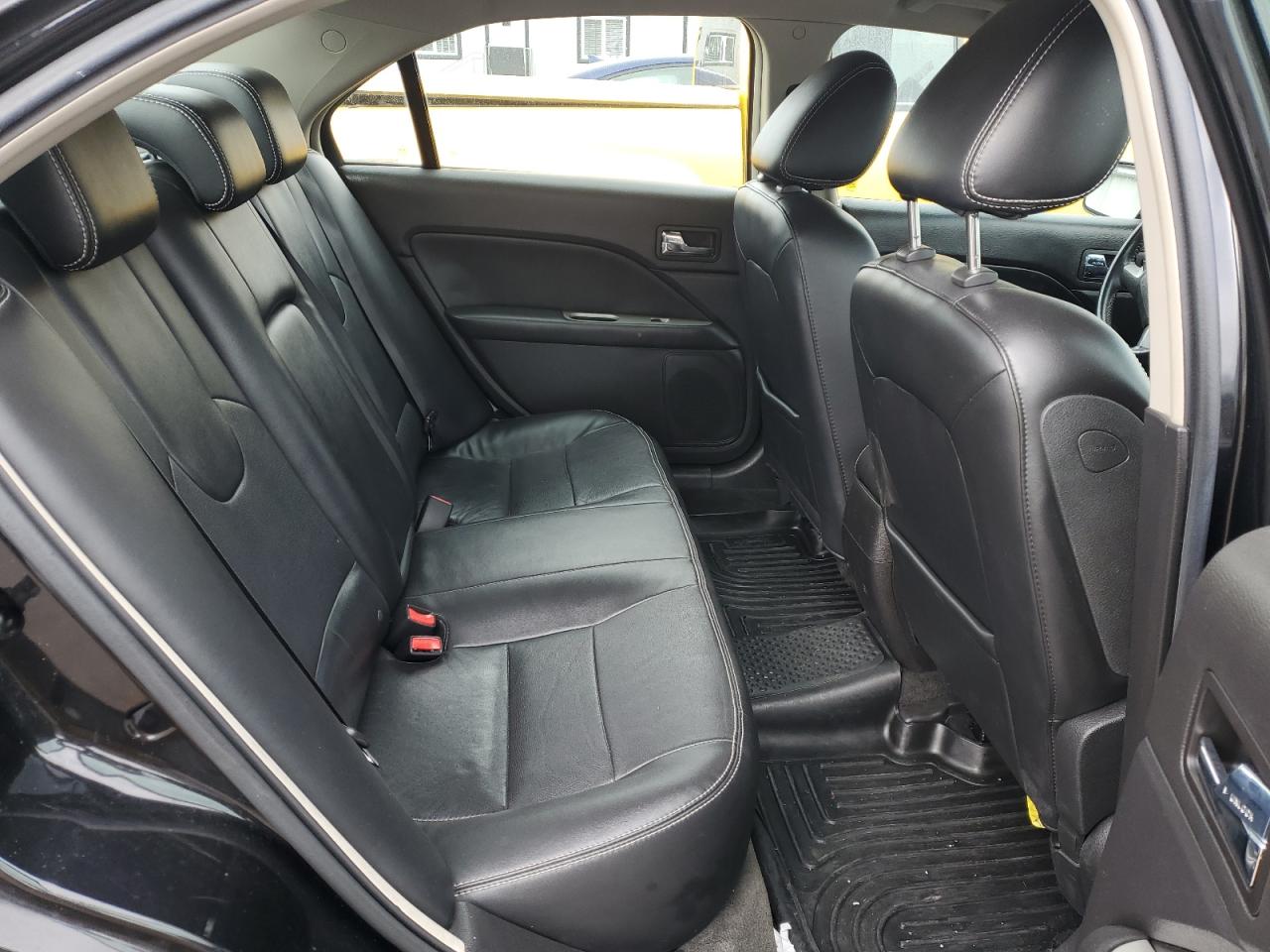 2010 Ford Fusion - Image 10