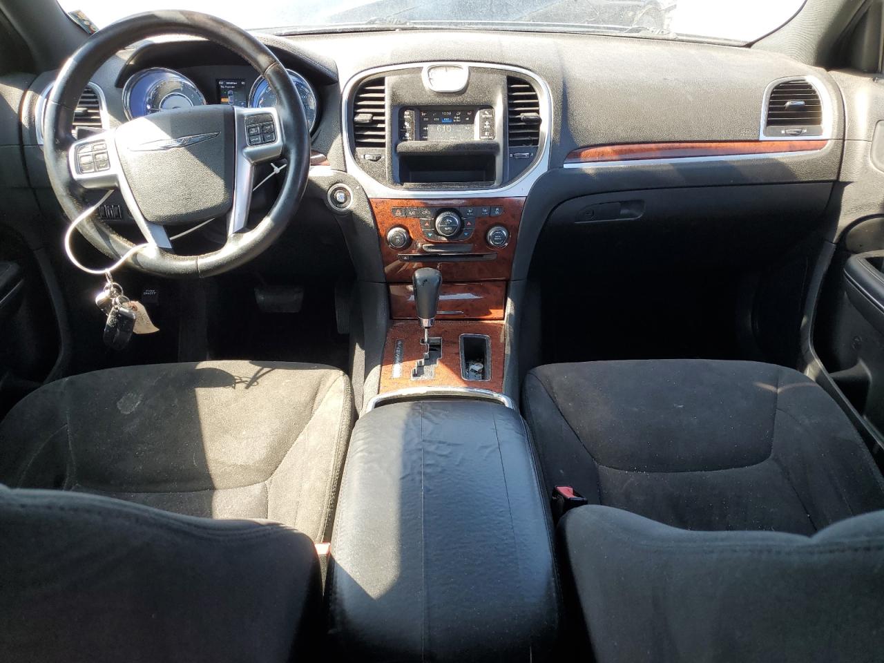 2012 Chrysler 300 - Image 8