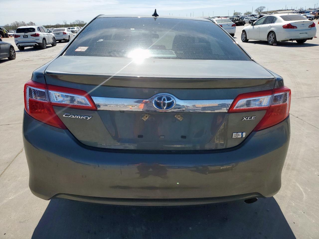 2013 Toyota Camry - Image 6