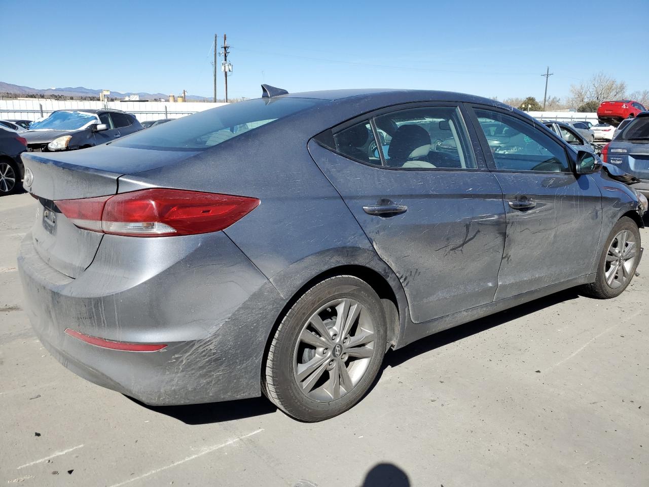 2017 Hyundai Elantra - Image 3