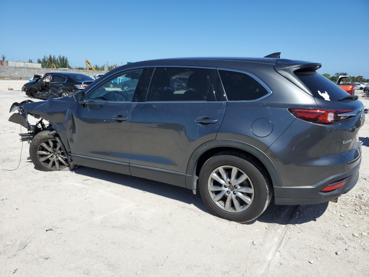 2019 Mazda CX-9 - Image 2