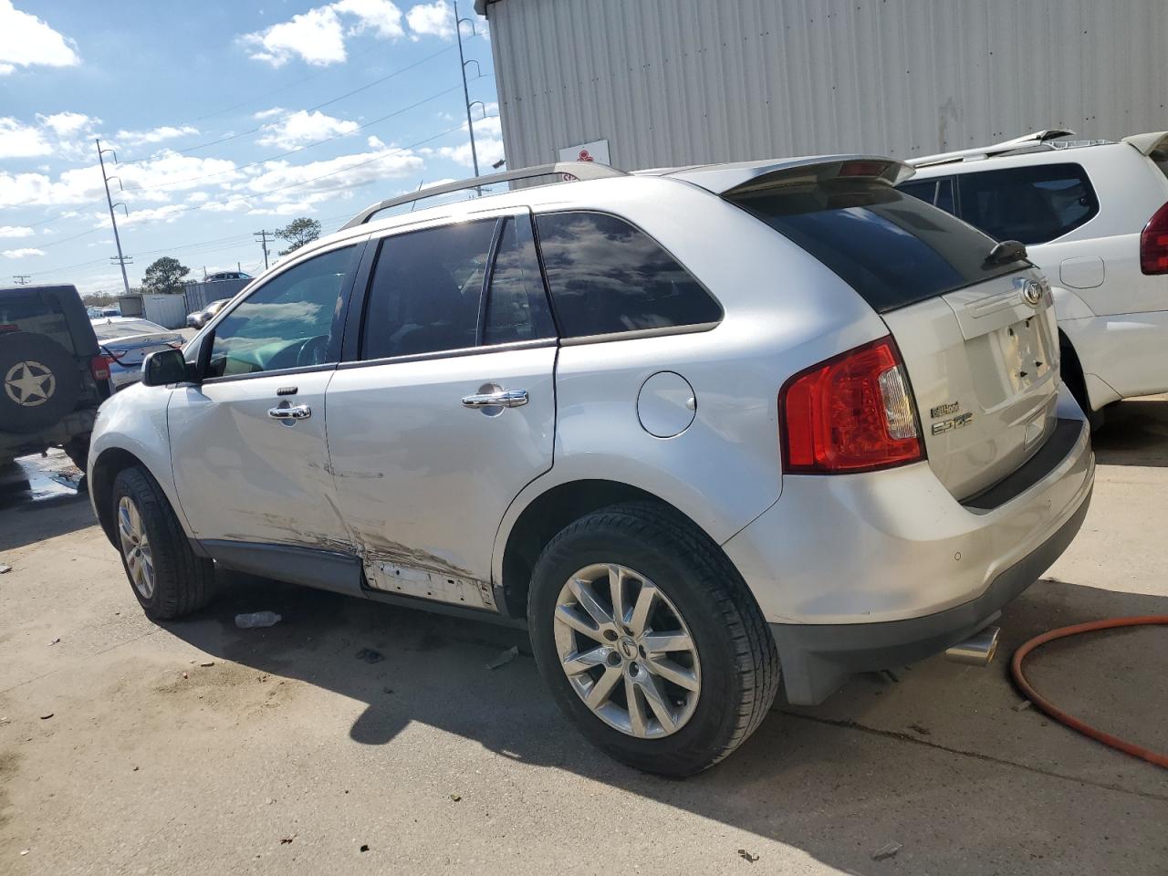 2011 Ford Edge - Image 2