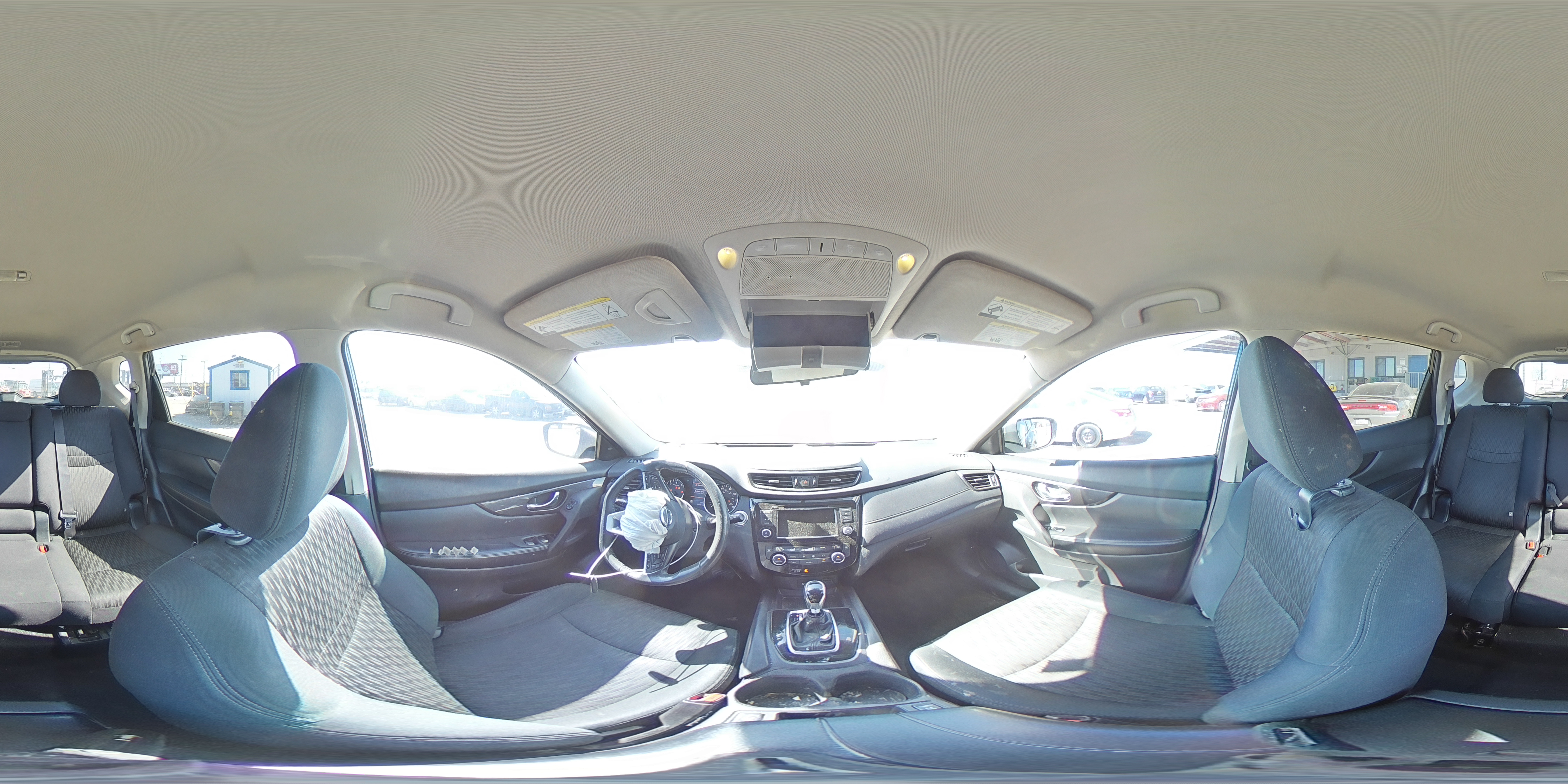 2018 Nissan Rogue - Image 14