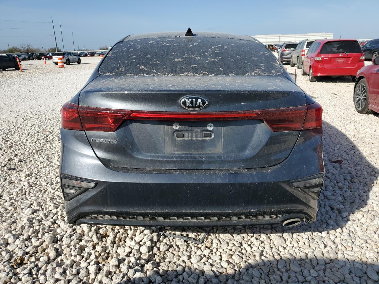2020 Kia Forte - Image 6