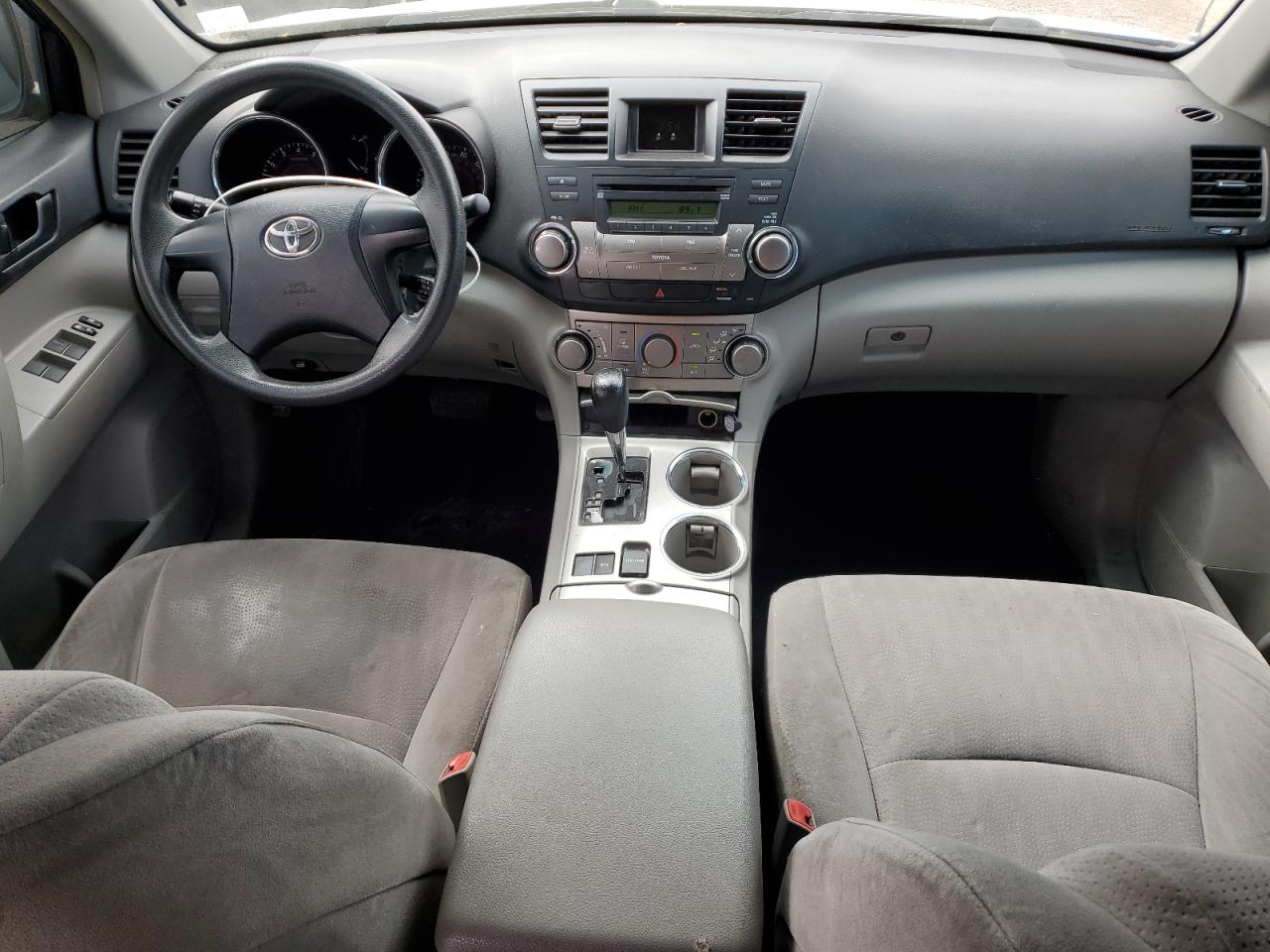 2011 Toyota Highlander - Image 8