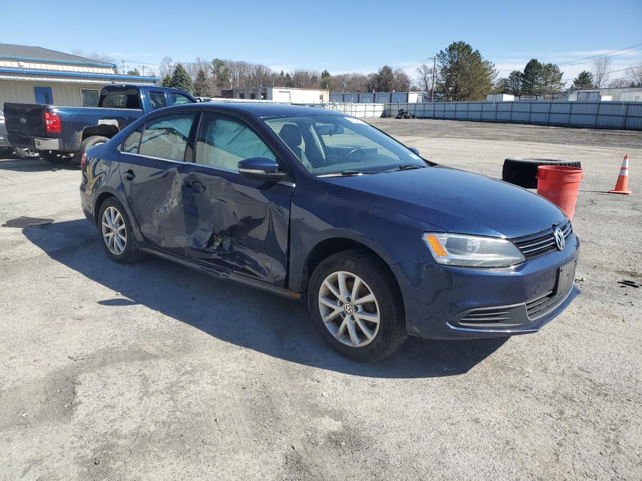 2014 Volkswagen Jetta - Image 4