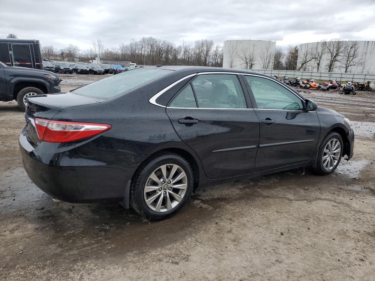 2017 Toyota Camry - Image 3