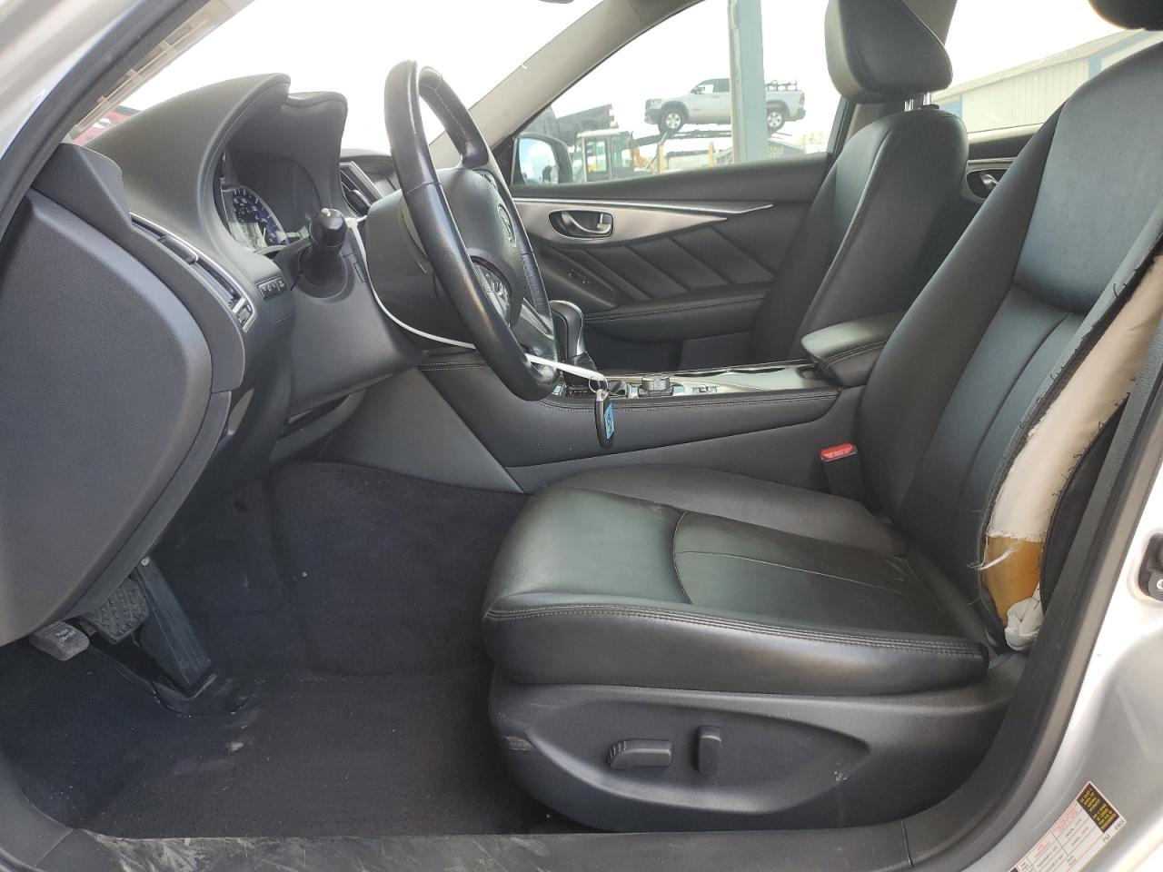 2015 Infiniti Q50 - Image 7
