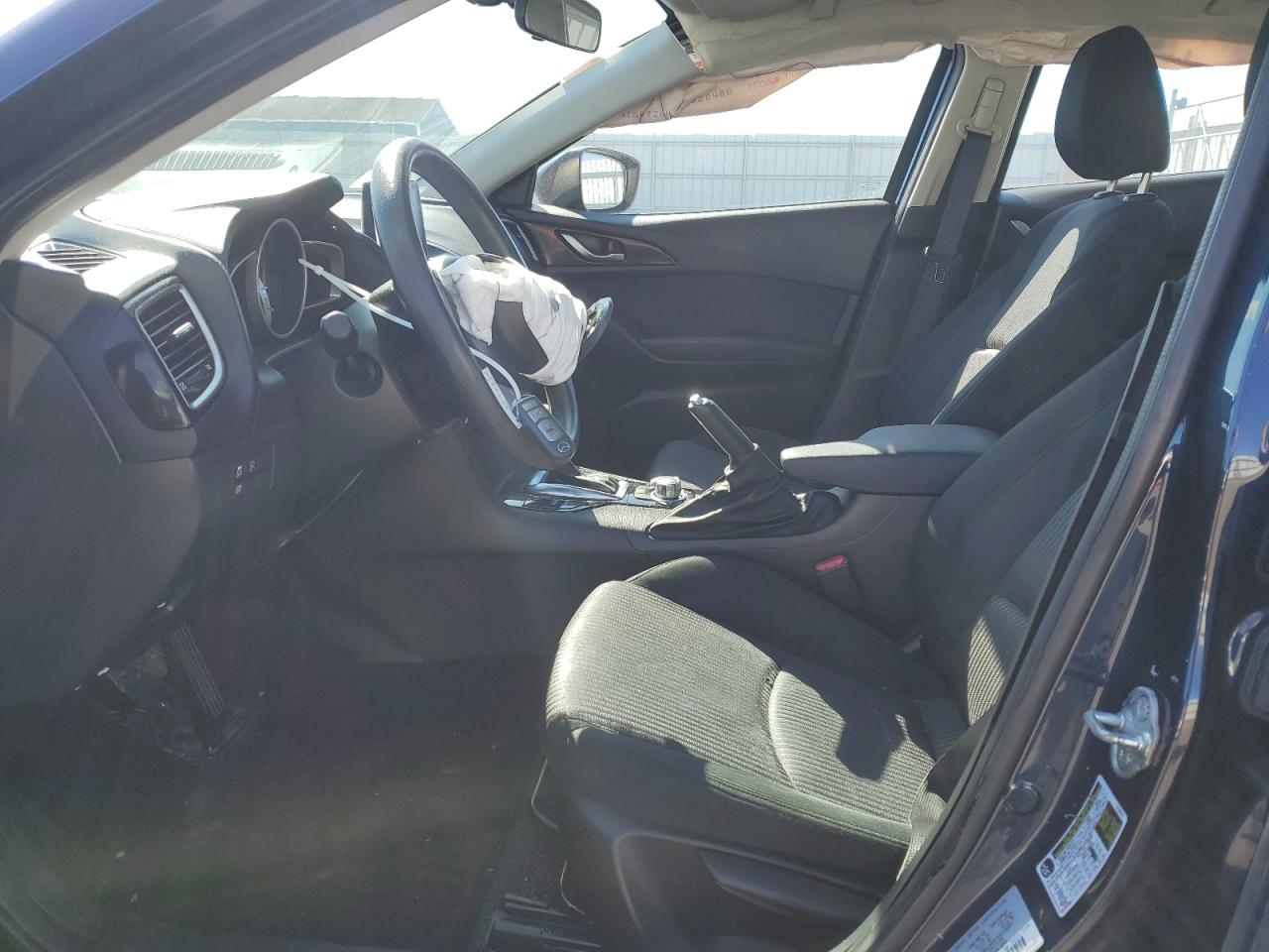 2016 Mazda 3 - Image 7