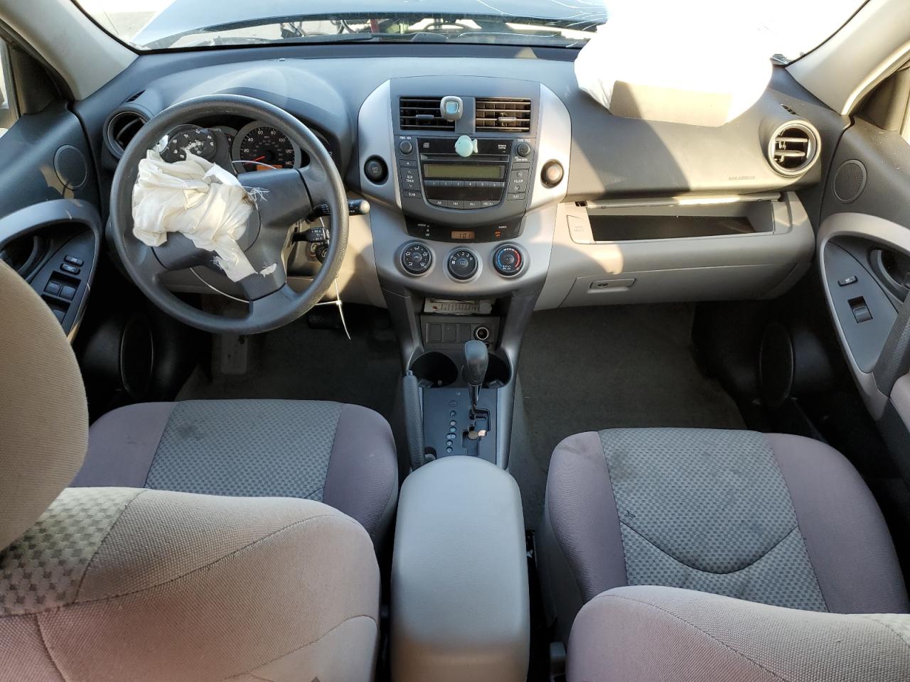 2006 Toyota RAV 4 - Image 8