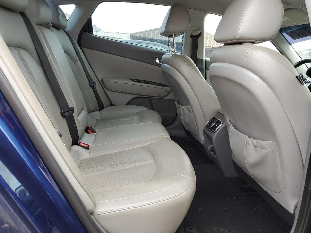 2016 Kia Optima - Image 10
