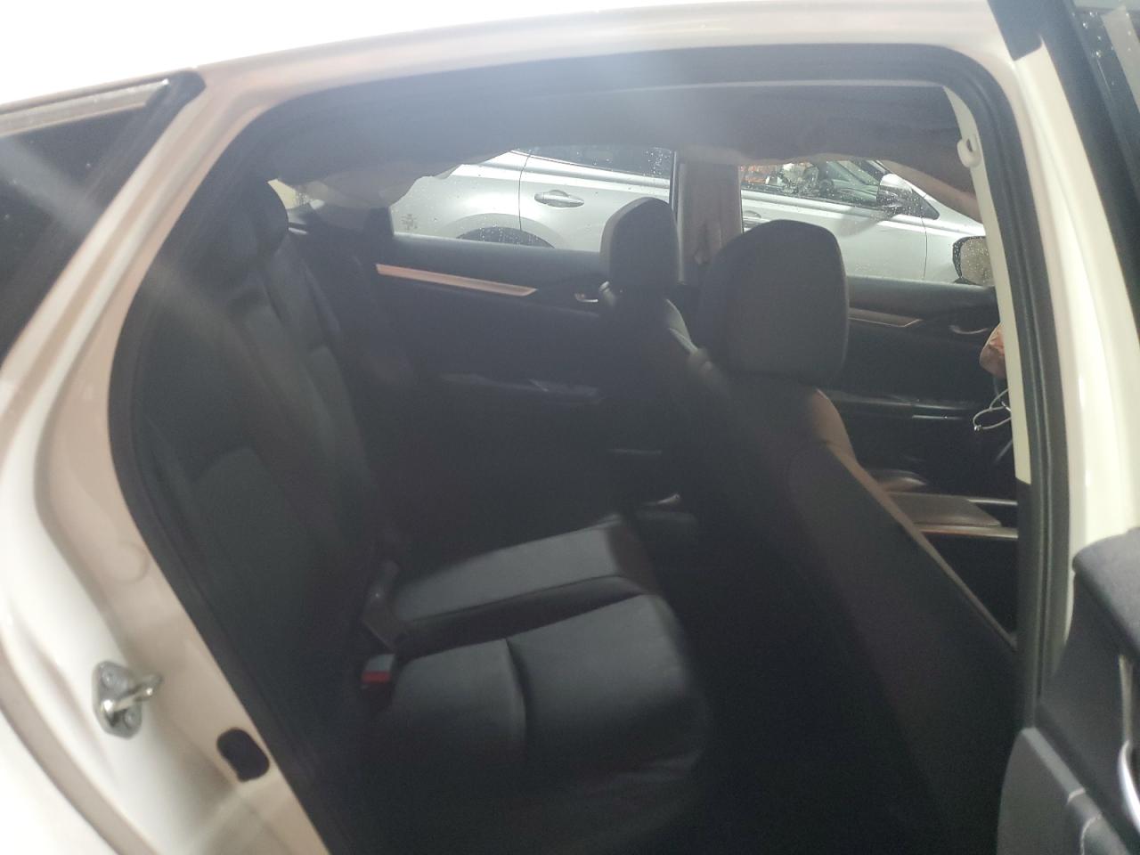 2017 Honda Civic - Image 10