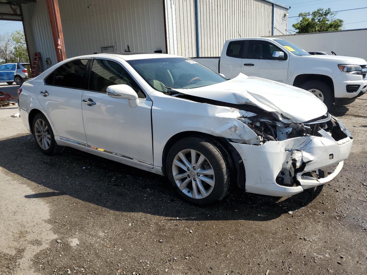 2010 Lexus ES - Image 4