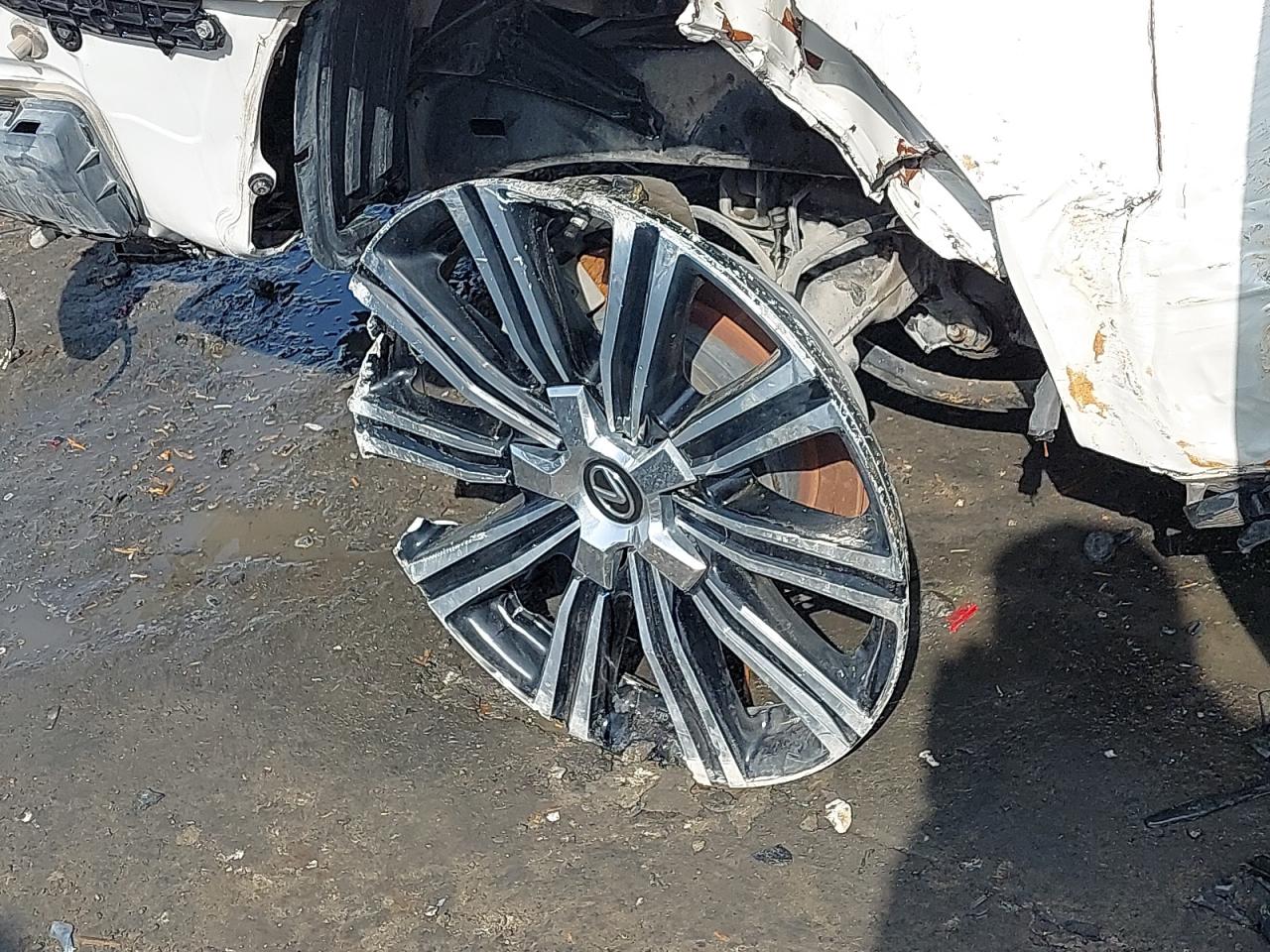 JTJHY00W8L4329300 - 2013 Lexus Lx570 - #47706755