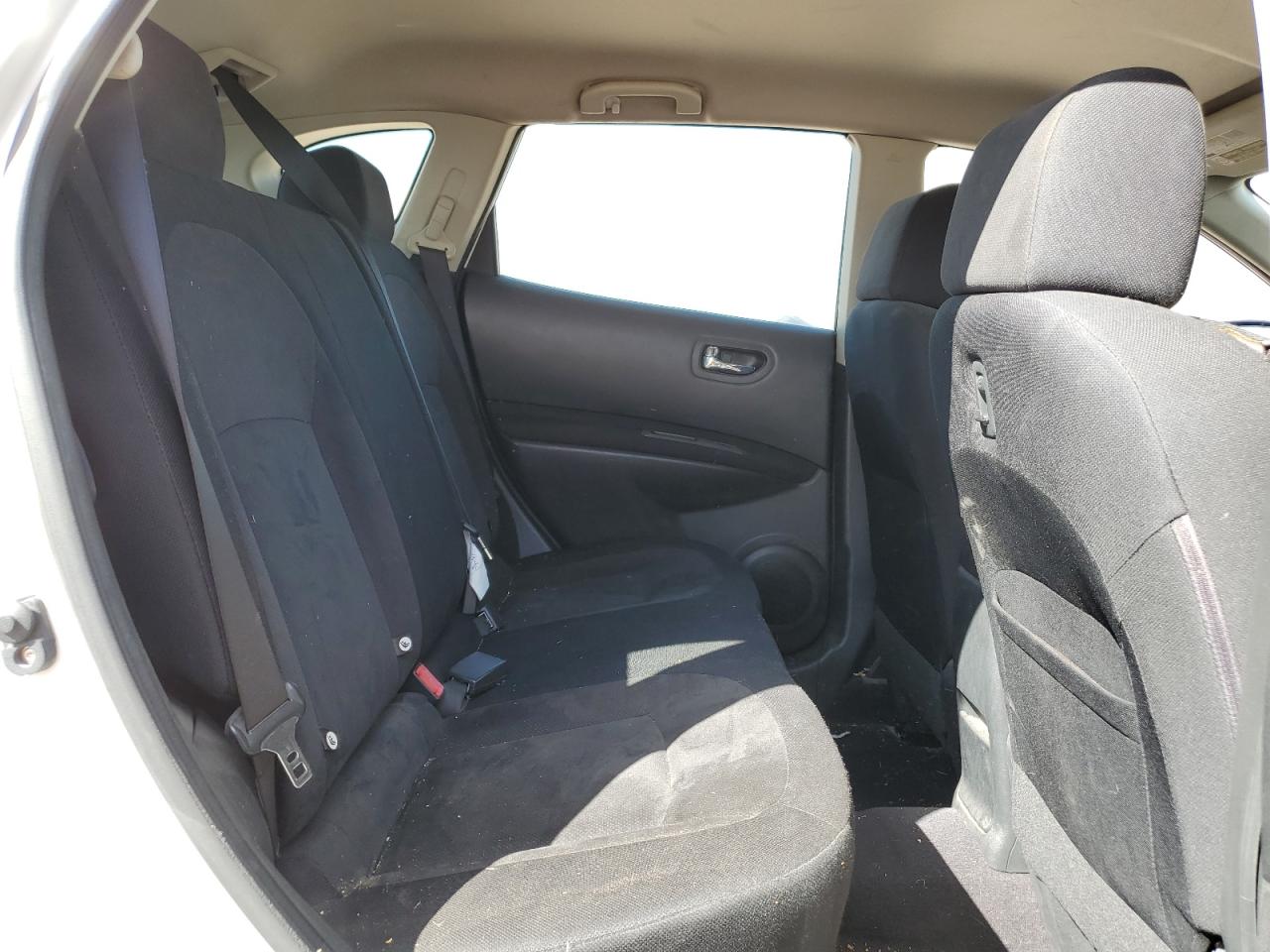 2009 Nissan Rogue - Image 12