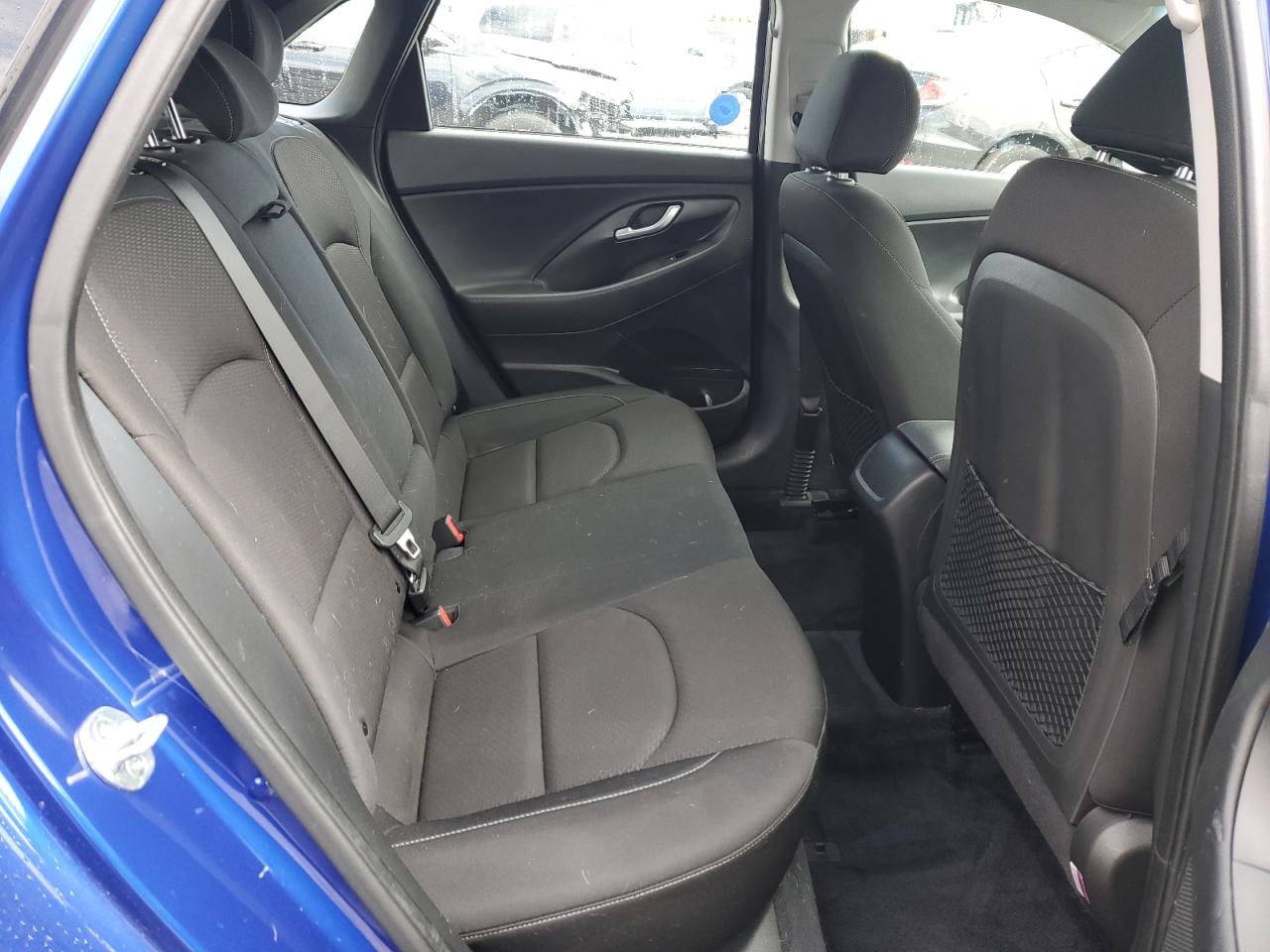2018 Hyundai Elantra - Image 10