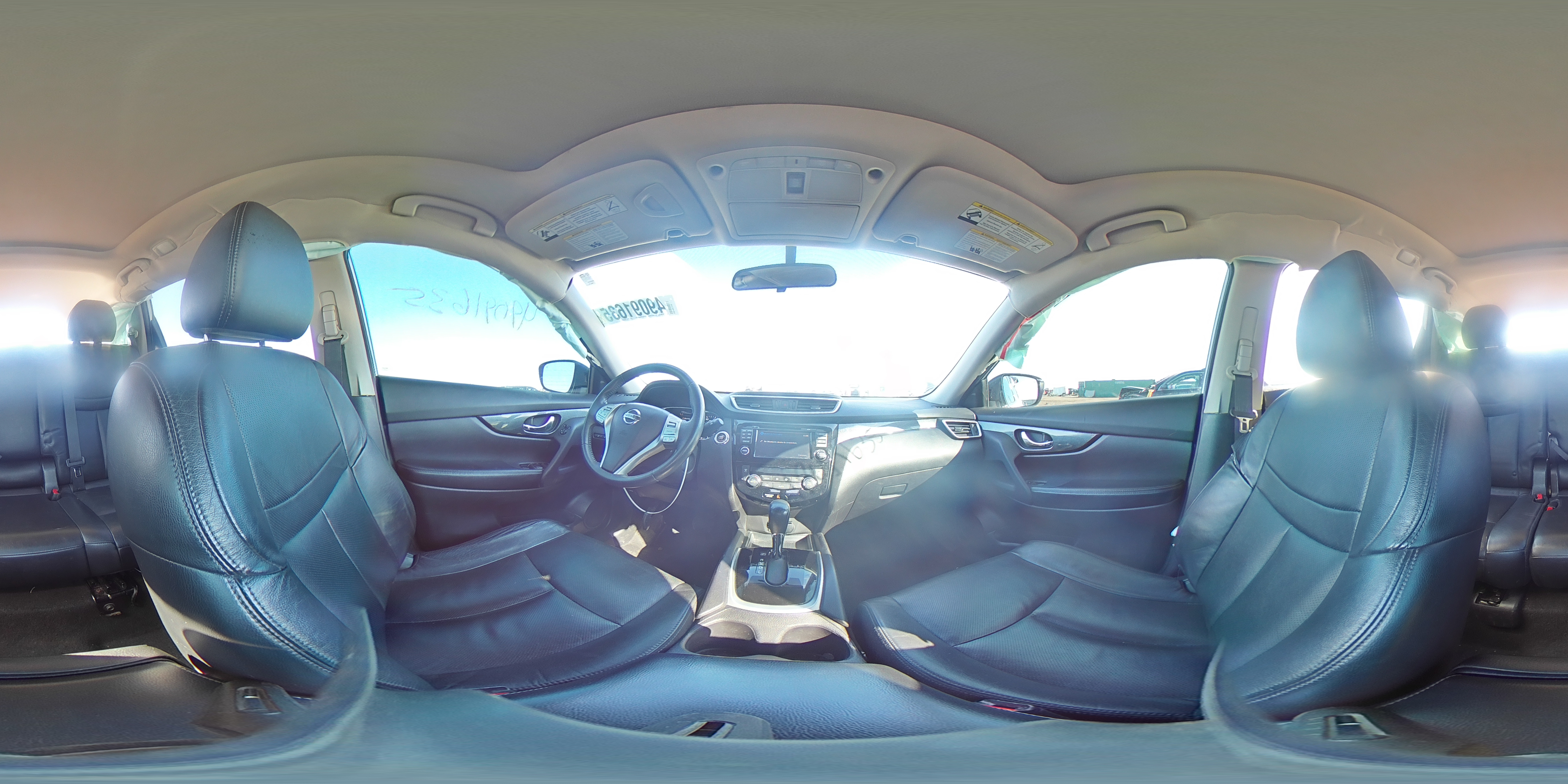 2015 Nissan Rogue - Image 12