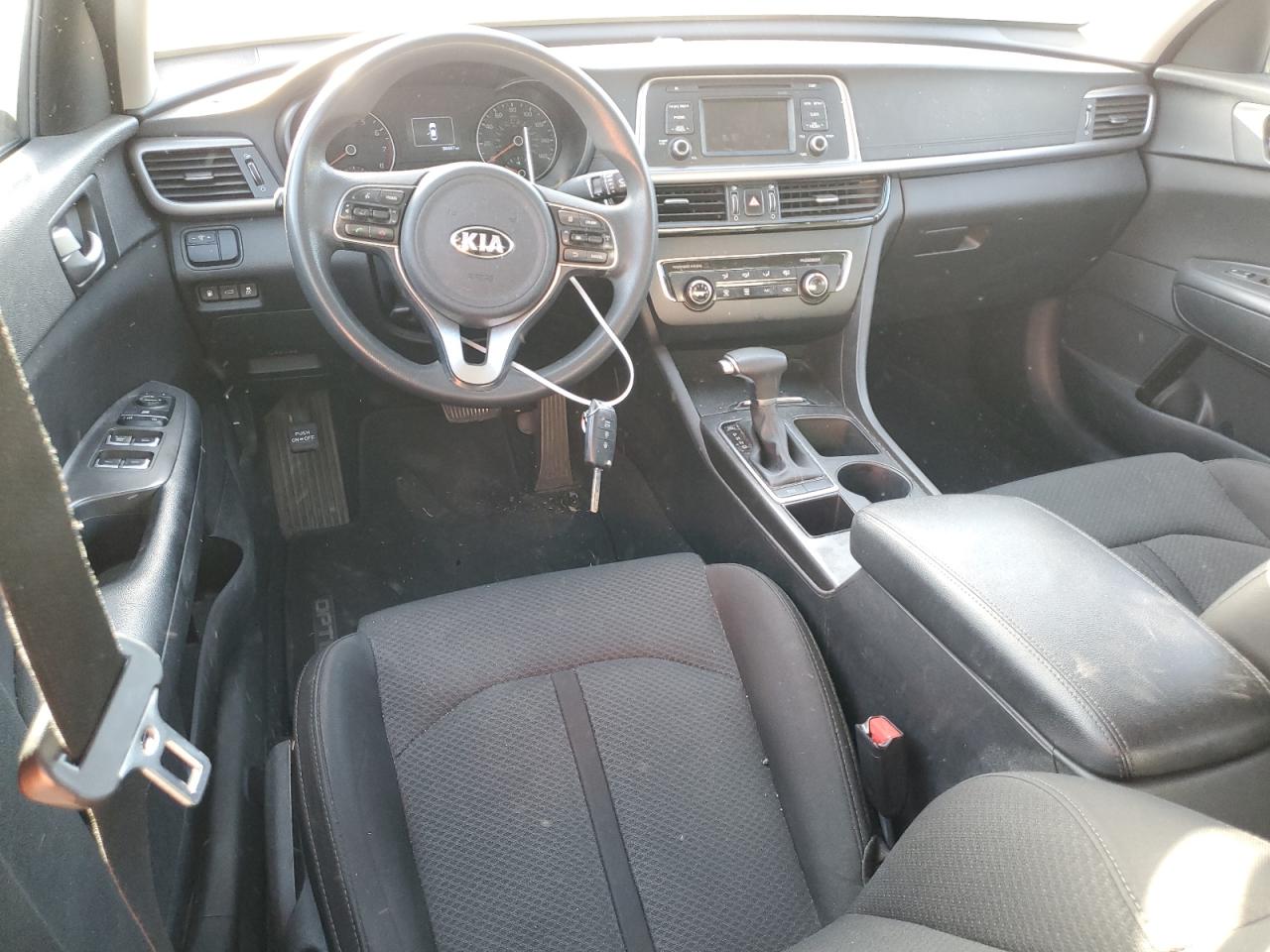 2017 Kia Optima - Image 8