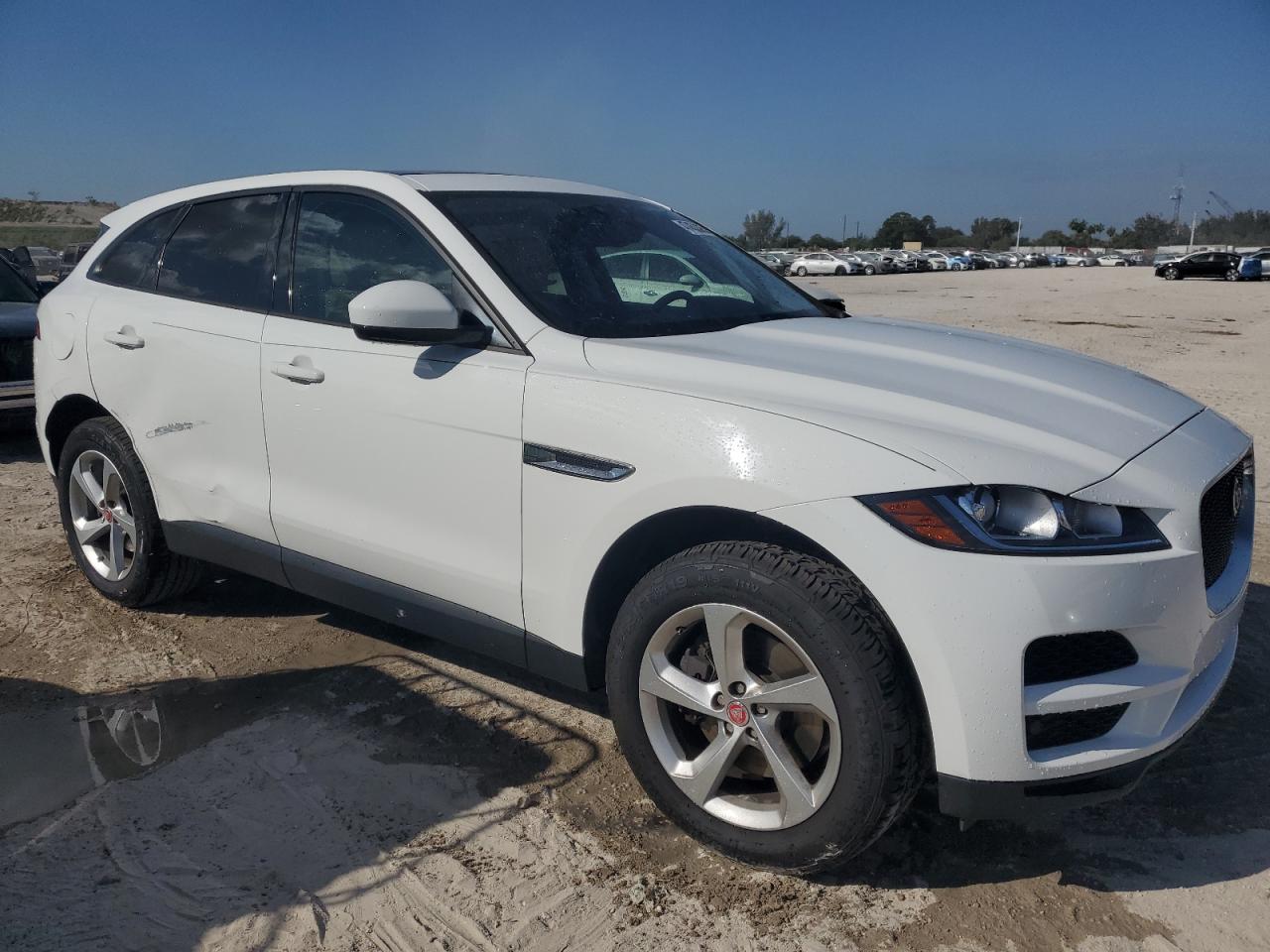 2018 Jaguar F-Pace - Image 4