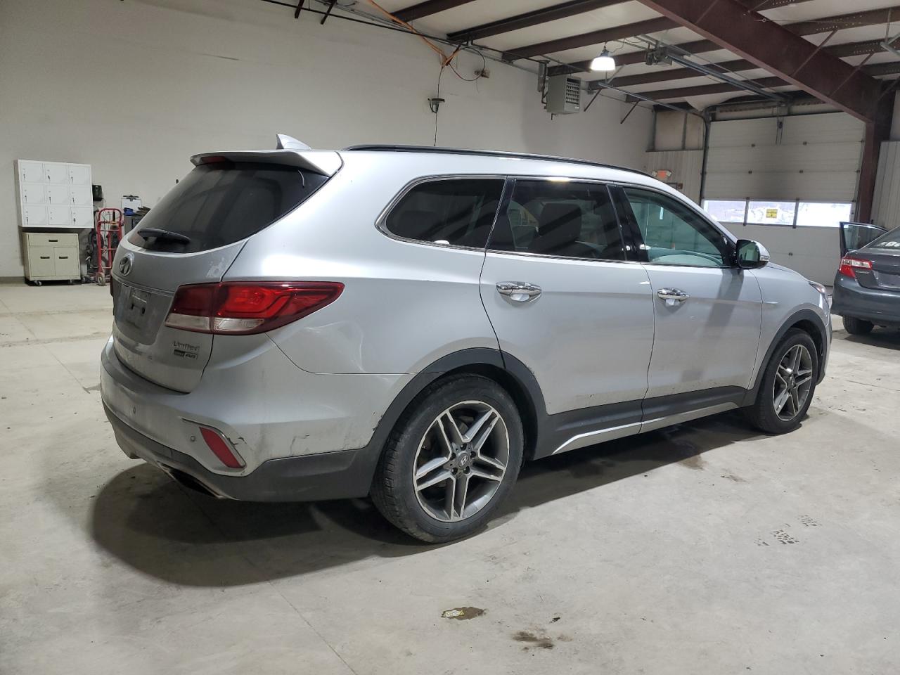 2017 Hyundai Santa Fe - Image 3