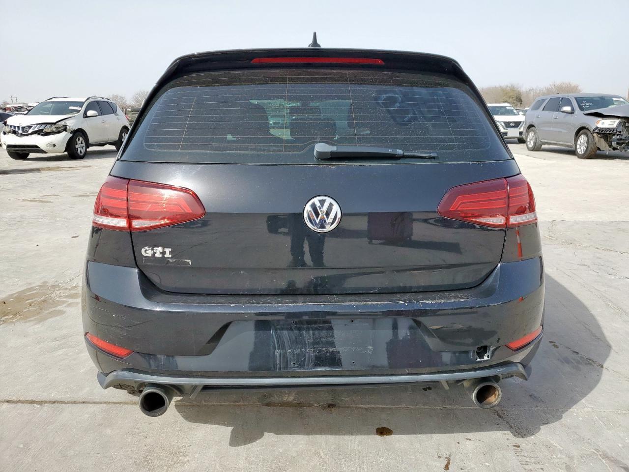2018 Volkswagen GTI - Image 6