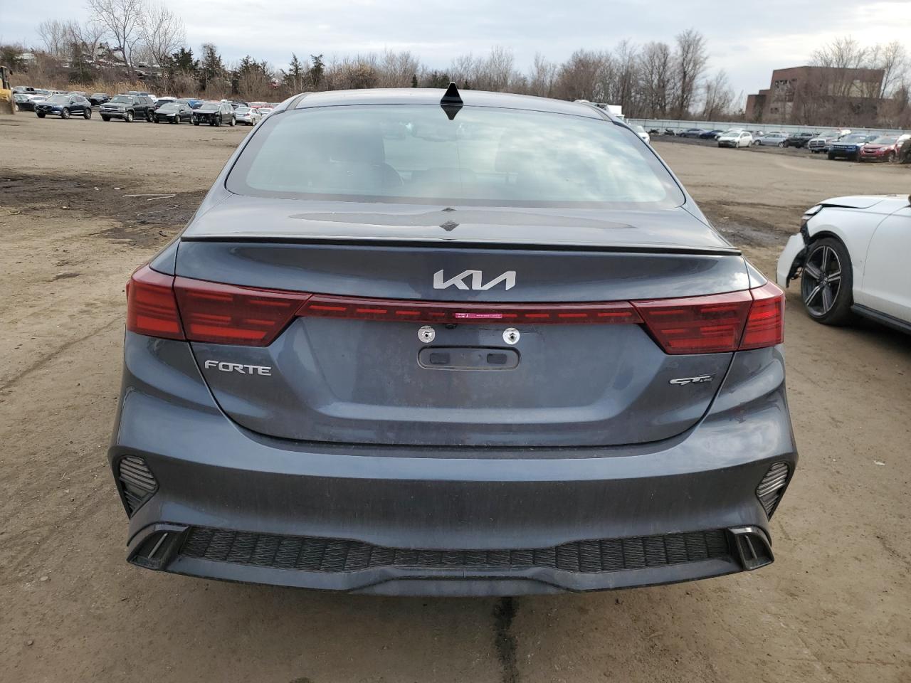 2023 Kia Forte - Image 6